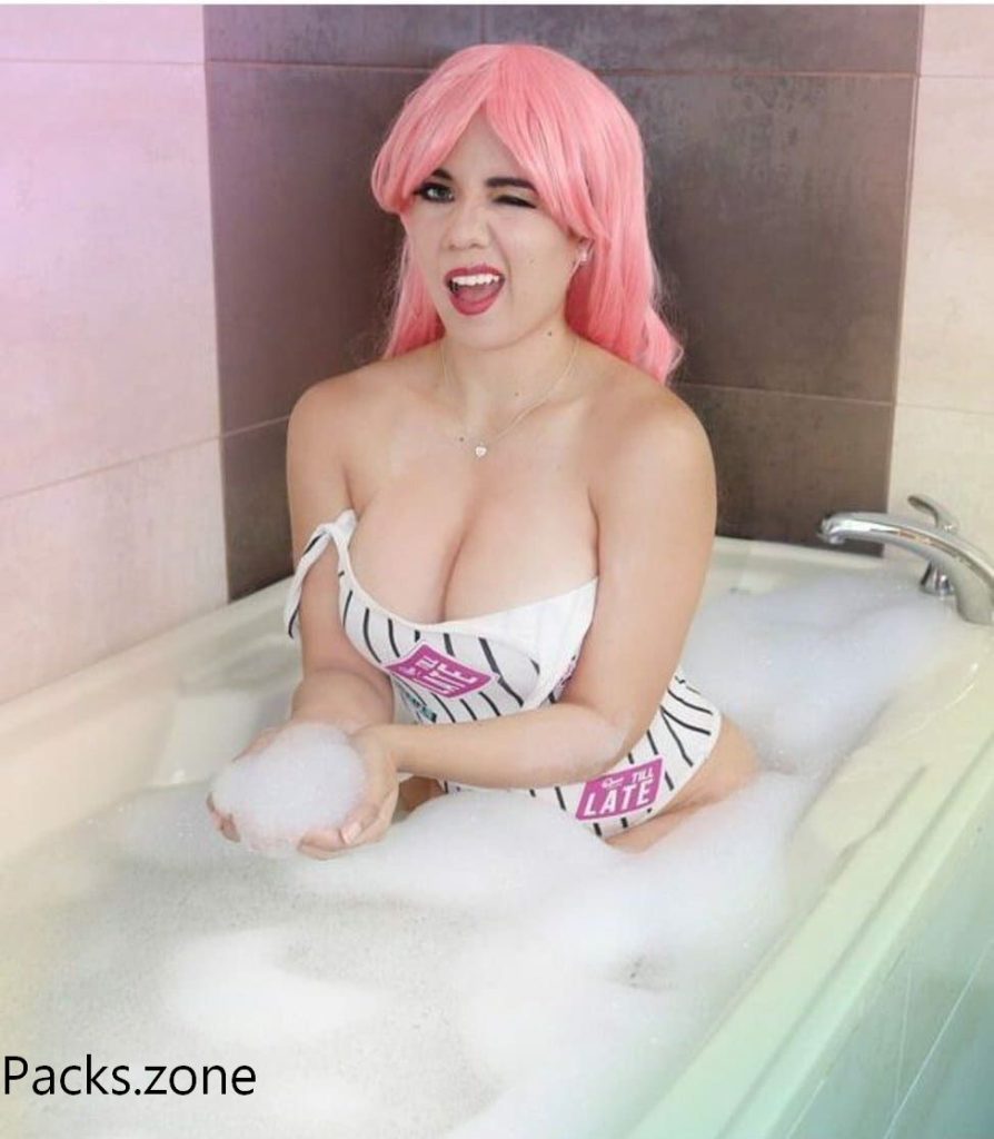 Cosplayer Windy Pink 10