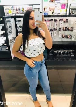 Morrita Denisse presumiendo su cuerpo 1