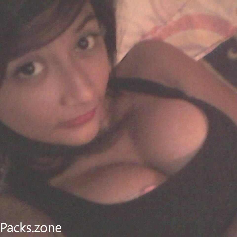 Morrita y sus deliciosas tetas. 10