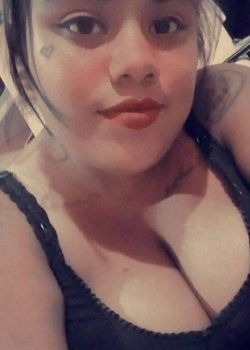 Pechugona Dany Fernandez 1
