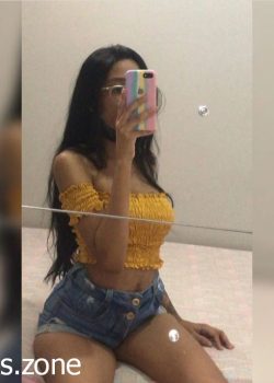 Rica Helen quiere jugar. 6