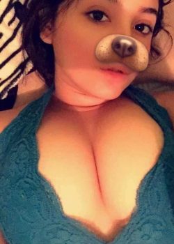 Suculentas tetas de la zorrita Elizabeth. 10