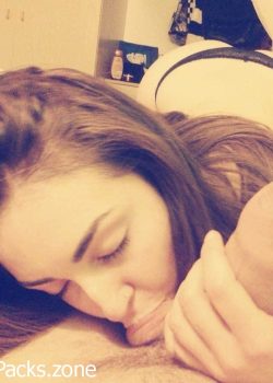 Alexandra comiendo polla 6