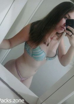 Ana Isabel mostrando su cuerpo. 14
