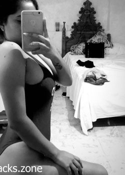 Angeles mostrando su delicioso cuerpo 14