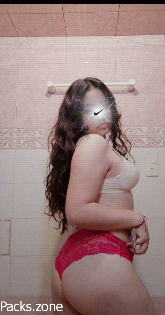 Camila presumiendo su cuerpo. 10