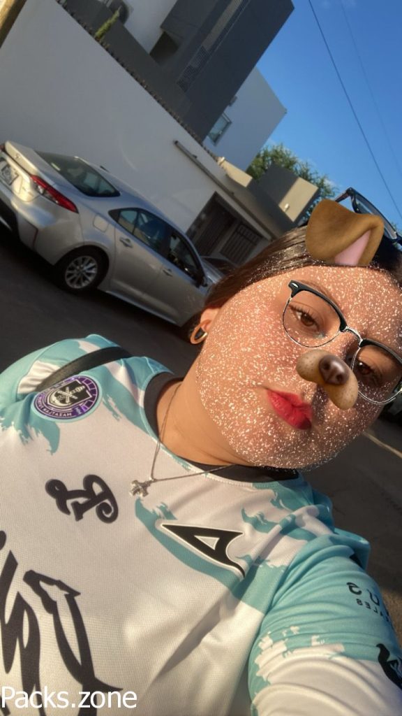 Carla tierna perrita 10