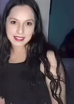 Dayana mostrando su cuerpo 6