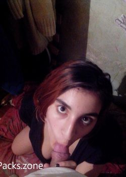 Golosa chupando verga 8