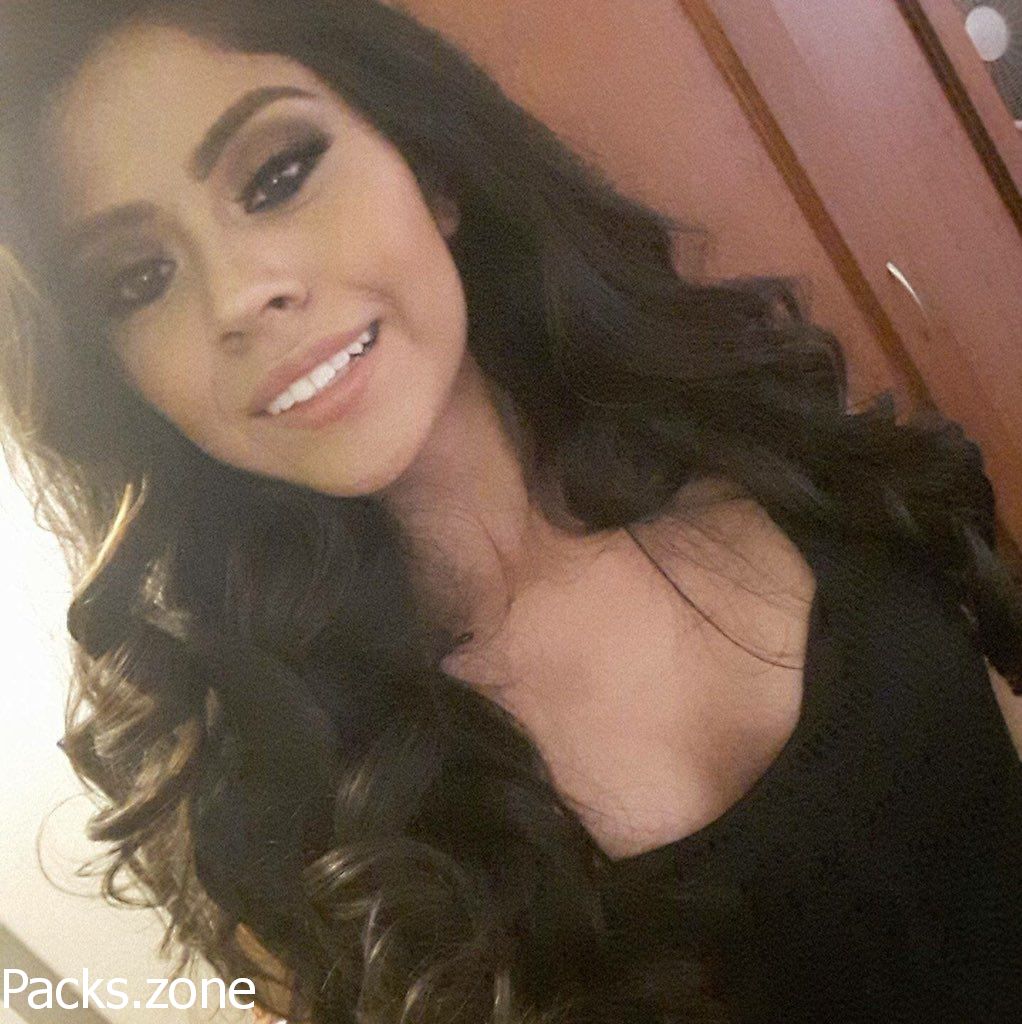 Hermosa zorra Elizabeth 10