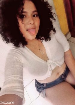 Leidy Beltran y sus ricas tetas. 7