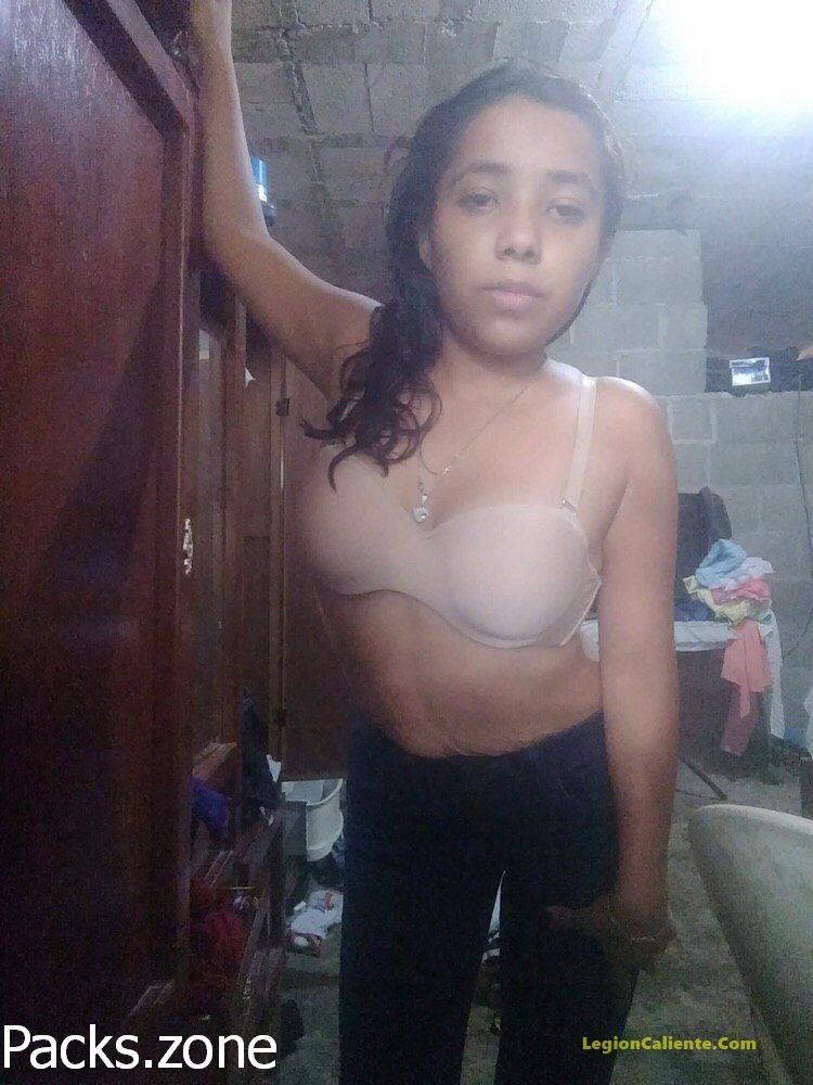 Manuela y sus ricas tetas 10