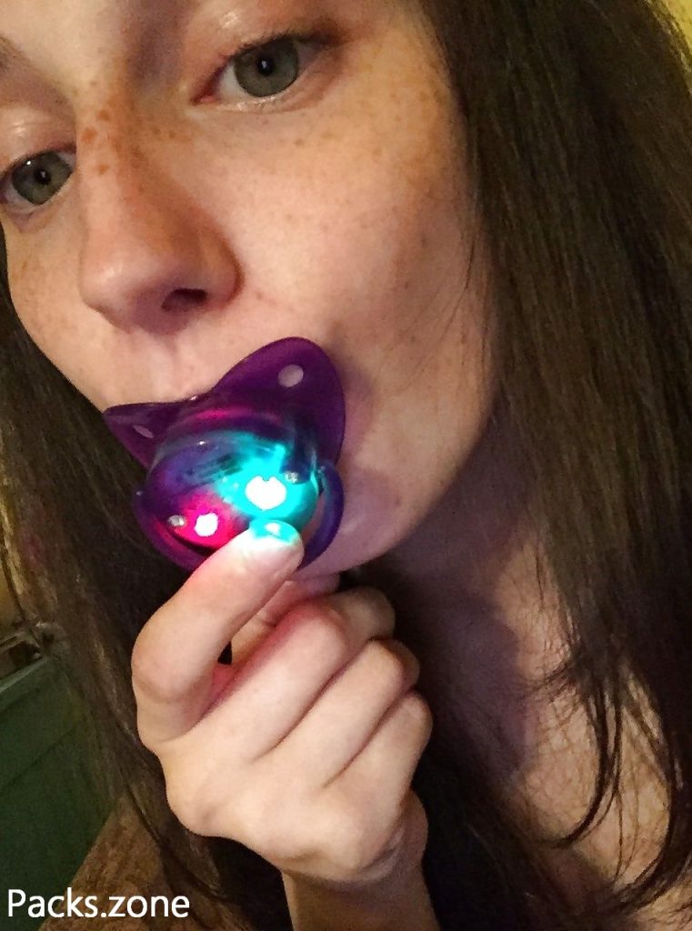 Morrita inocente con ganas de chupar. 10