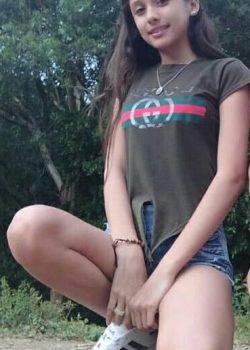 Morrita putita mostrando su cuerpo 8