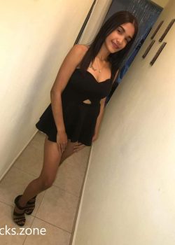 Pamela presumiendo su cuerpo 6