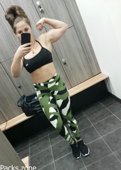 Perrita Fitness presumiendo su cuerpo 4