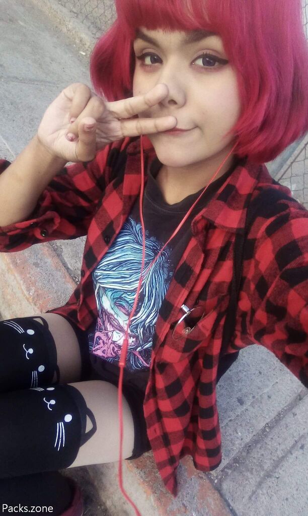 Rica morrita de cabello rosado. 10