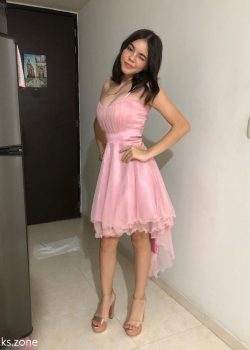 Rica morrita presumiendo su cuerpo. 1