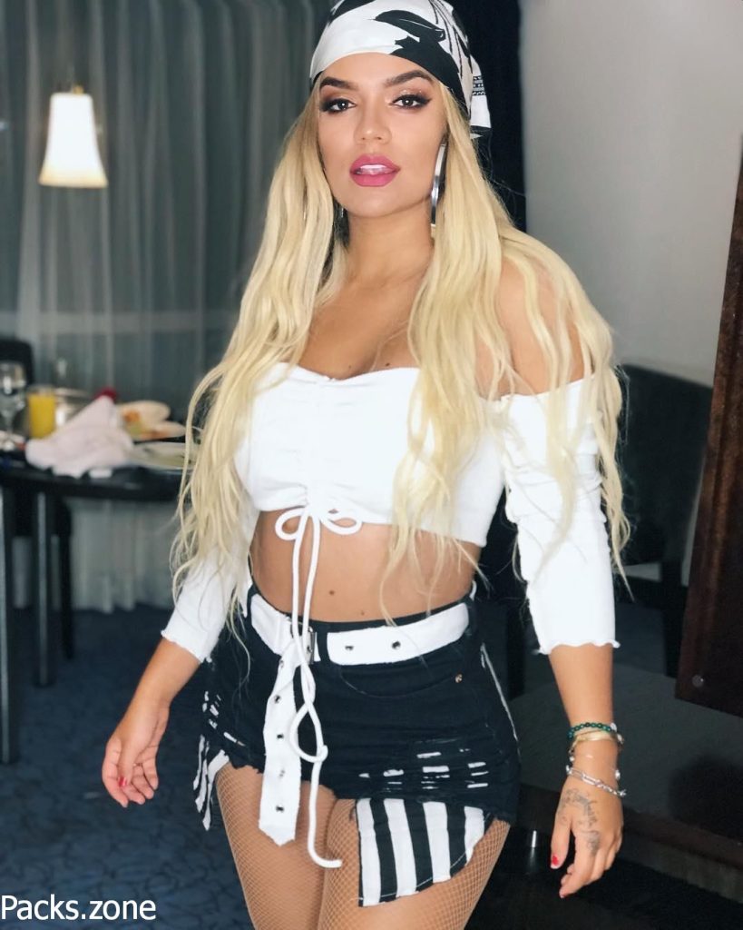 Rica zorrita Michelle 10