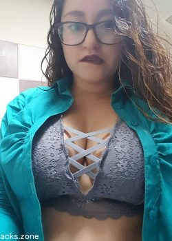 Samantha y sus deliciosas tetas 5